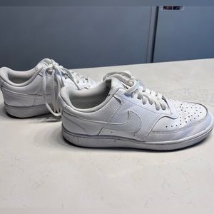 Women’s White Nike Low-top Sneakers